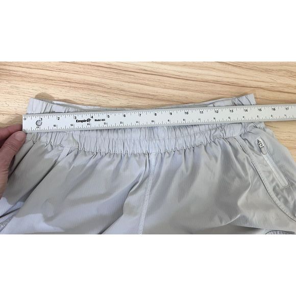 Lululemon Tracker Short 4” Light Gray Size 12 - Picture 7 of 10